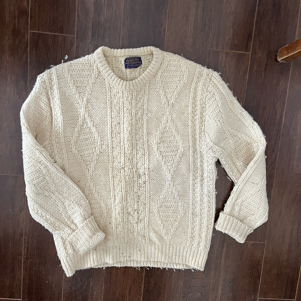 Cream vintage Pendleton sweater size L